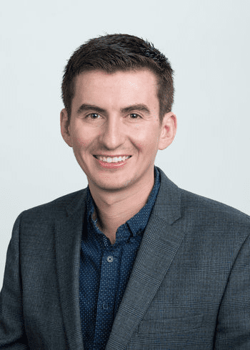 Cameron Valdez Broker